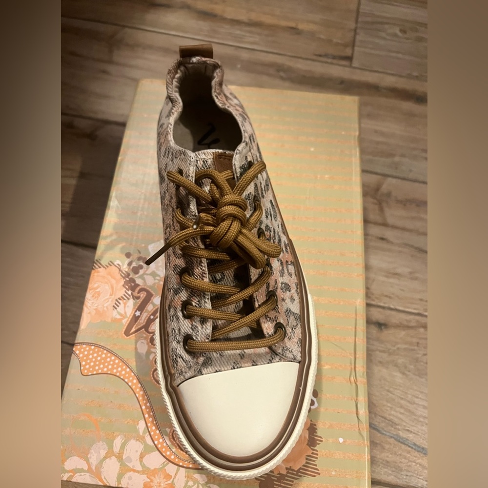 Very G shoes